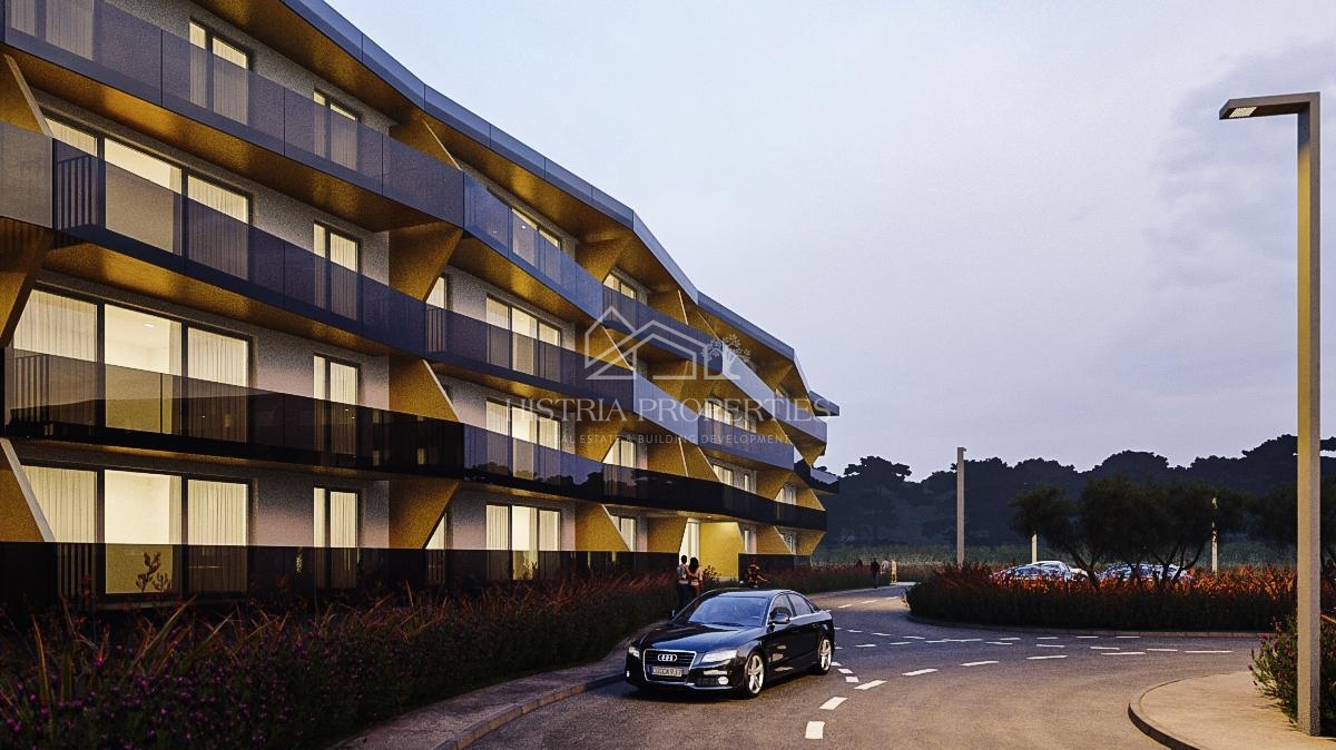 Nuovo edificio di lusso con garage a pochi passi dalla spiaggia nella splendida Parenzo