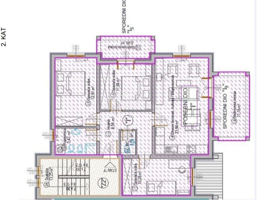 Ampio appartamento con terrazza coperta e vista panoramica sul mare