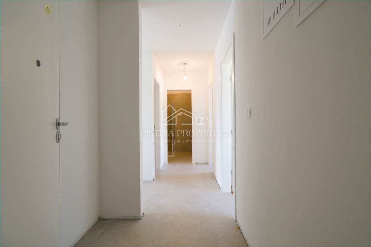 Grazioso appartamento a 800 metri dal mare in un nuovo edificio con ascensore