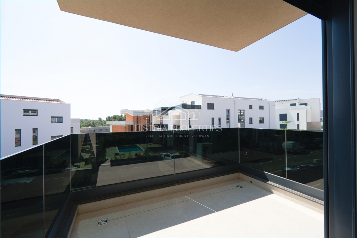 Grazioso appartamento a 800 metri dal mare in un nuovo edificio con ascensore