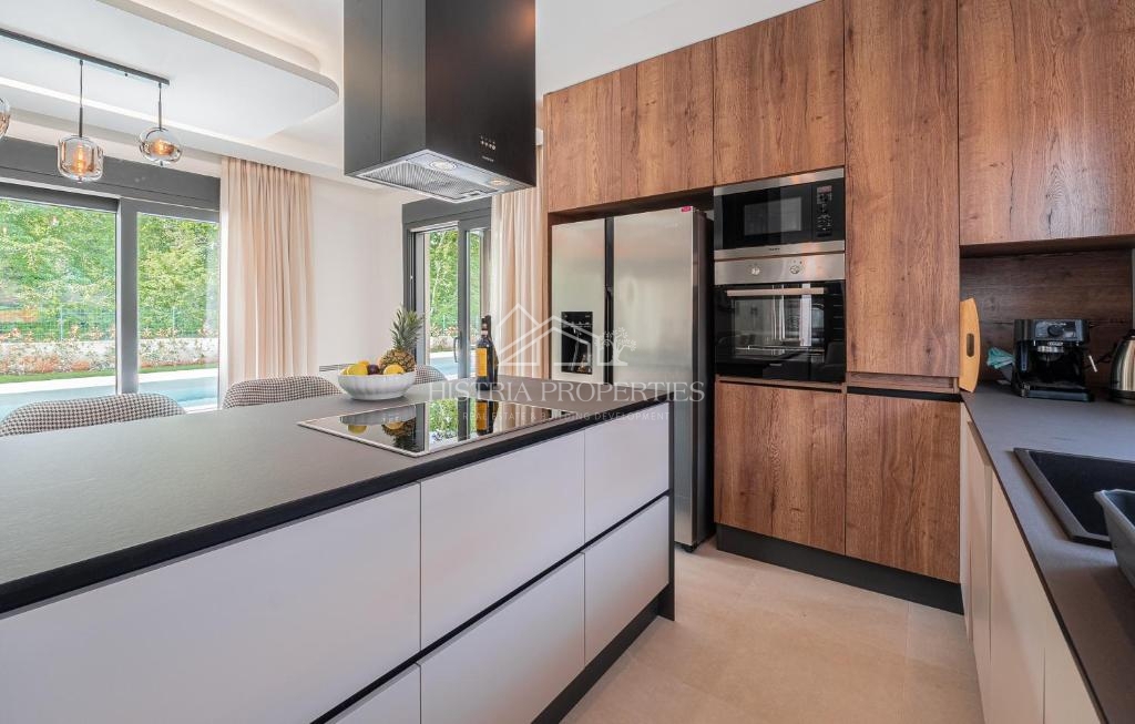 Confortevole villa nella periferia di Parenzo