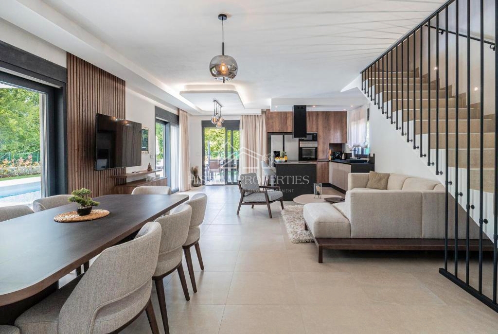 Confortevole villa nella periferia di Parenzo