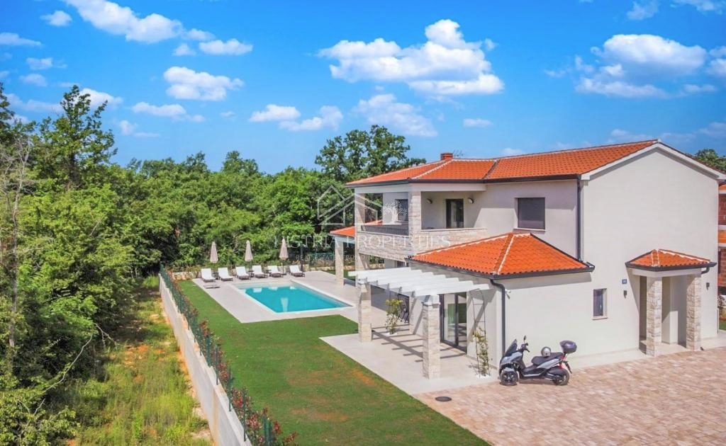 Confortevole villa nella periferia di Parenzo