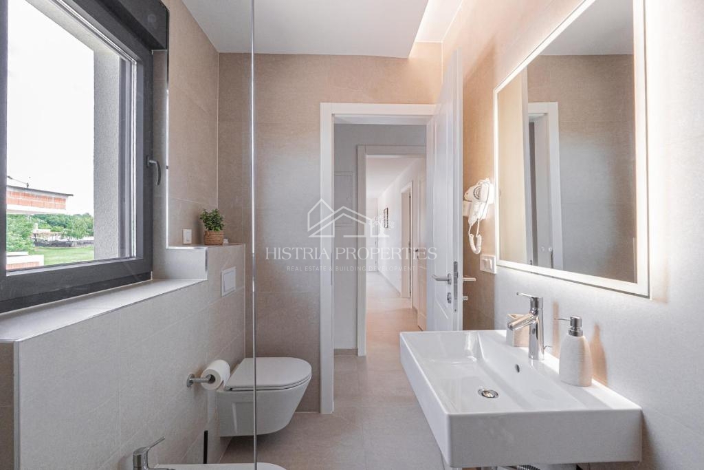 Confortevole villa nella periferia di Parenzo