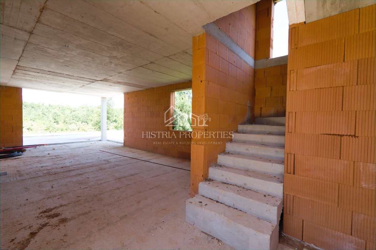 Casa estremamente attraente con piscina a sfioro per tutti gli amanti dell'Istria centrale