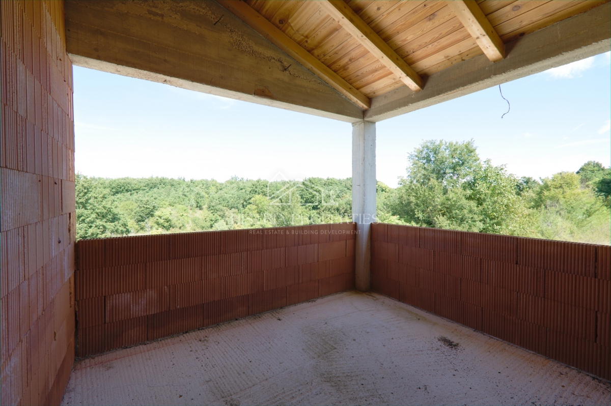 Casa estremamente attraente con piscina a sfioro per tutti gli amanti dell'Istria centrale