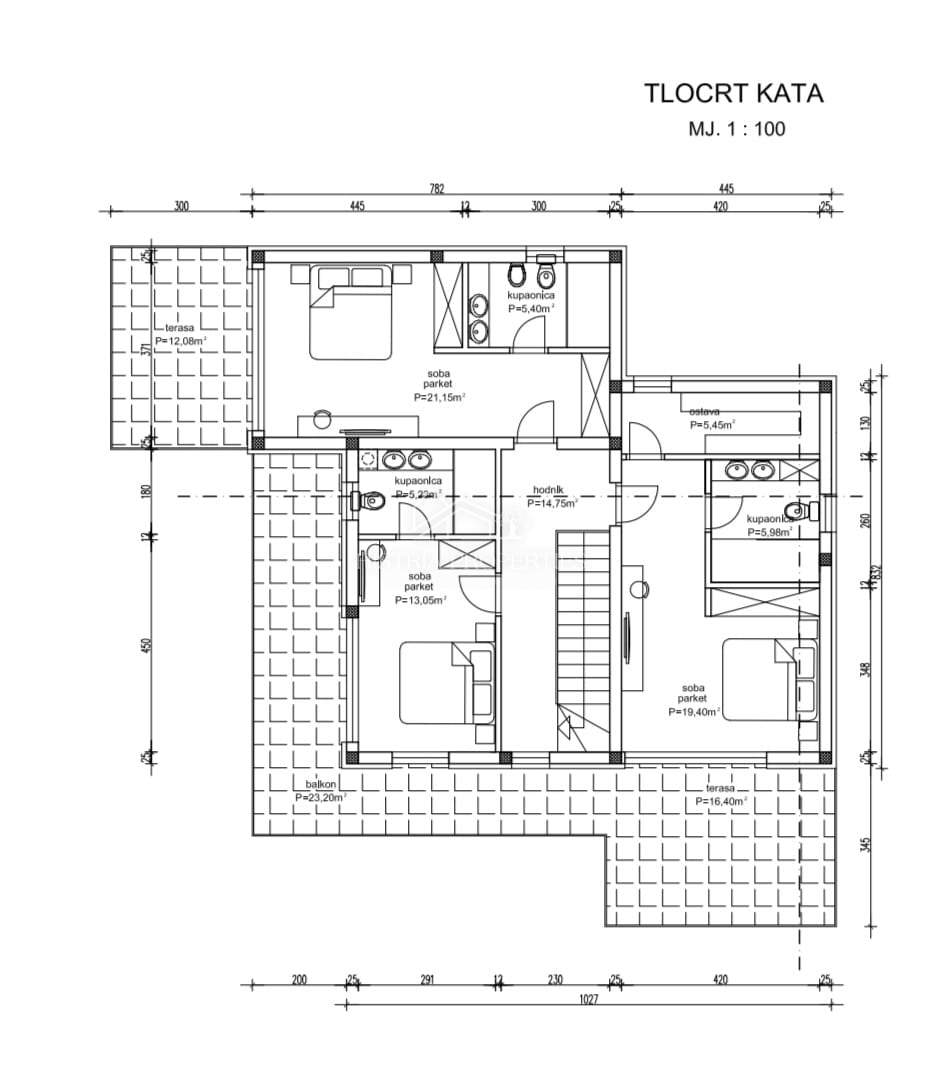 Una casa moderna e spaziosa con piscina e servizio sveglia con vista sul mare
