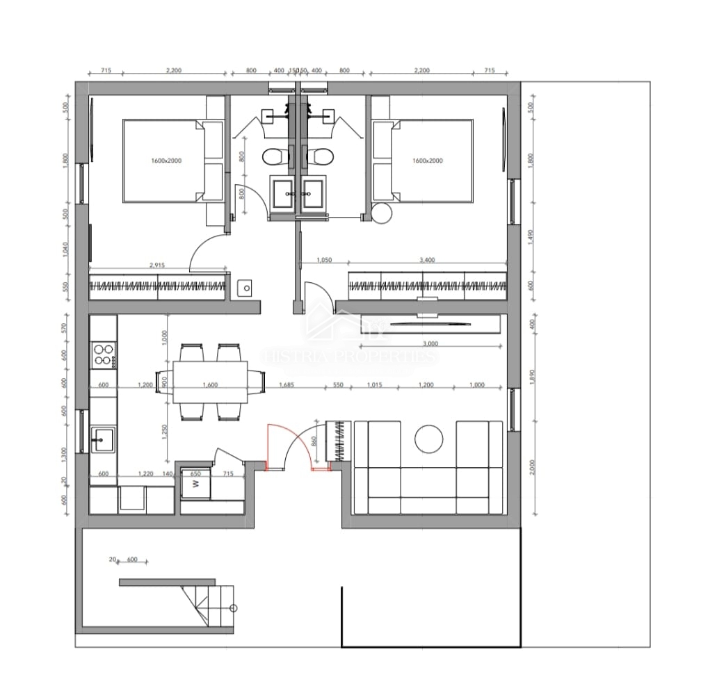 Casa con uliveto su ampio terreno edificabile e appartamento ristrutturato con grande potenziale