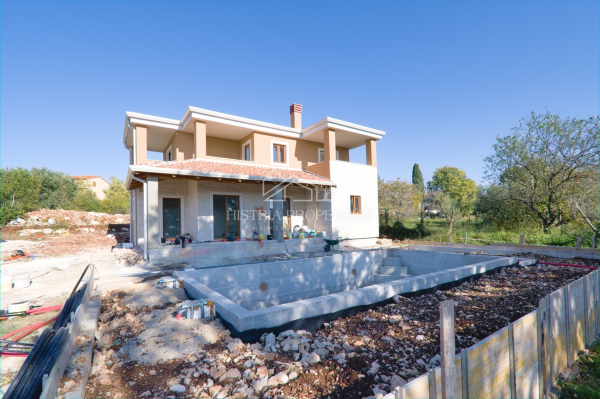 Nuova costruzione in stile tradizionale con vista mare da ogni camera