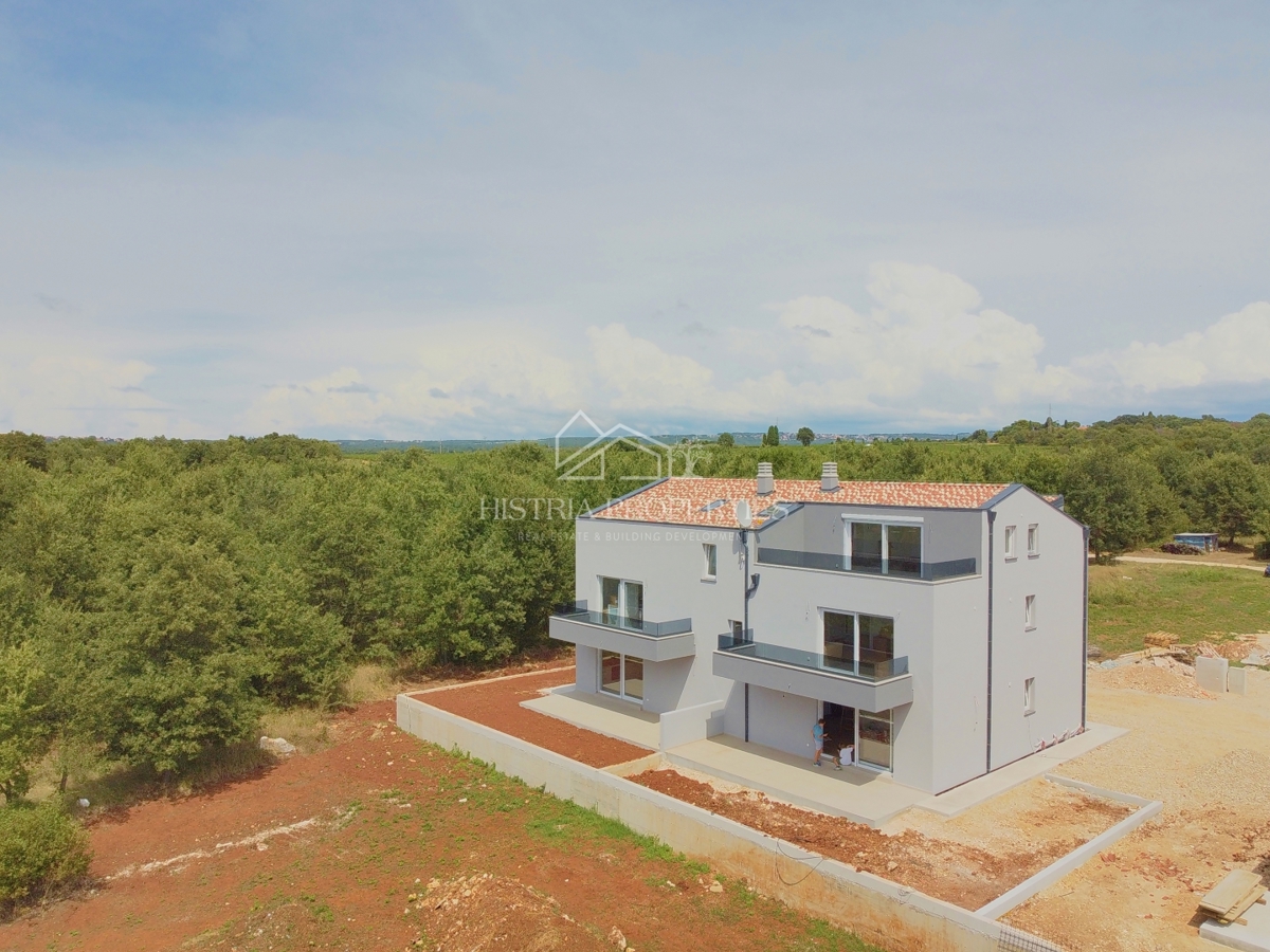 Spazioso appartamento con terrazza e splendida vista in un nuovo edificio