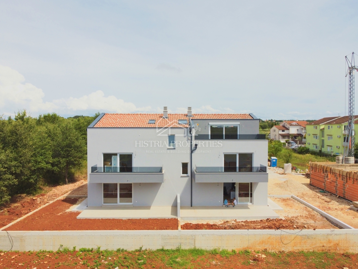 Spazioso appartamento con terrazza e splendida vista in un nuovo edificio