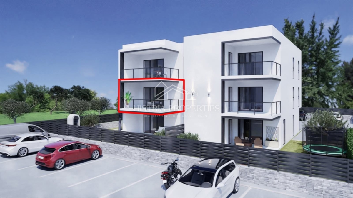 Spiaggia raggiungibile a piedi e appartamento con terrazza in posizione attraente