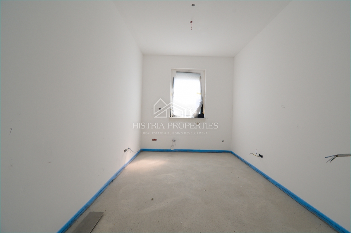 Fantastico appartamento in prima fila sul mare in un edificio nuovo di qualità con una vista impagabile