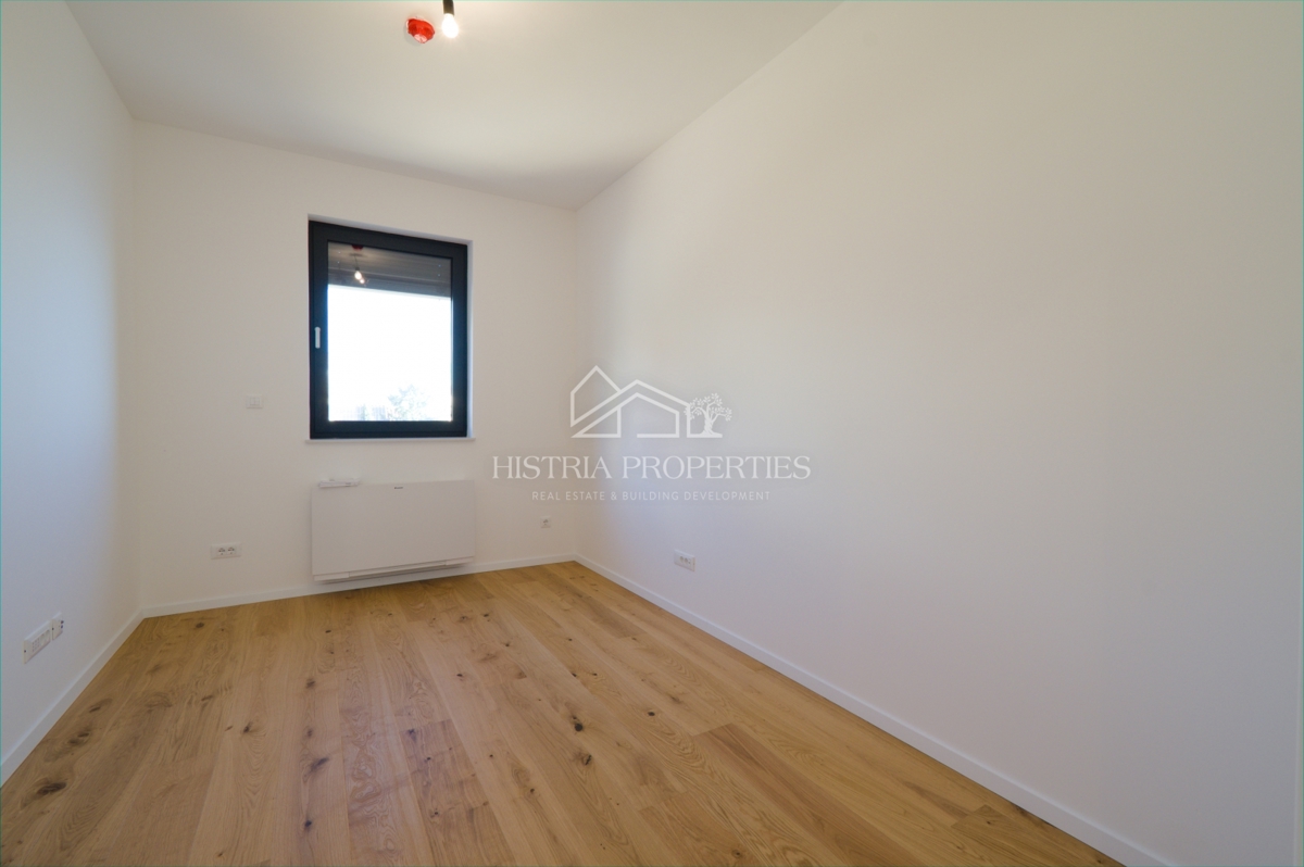 Fantastico appartamento in prima fila sul mare in un edificio nuovo di qualità con una vista impagabile