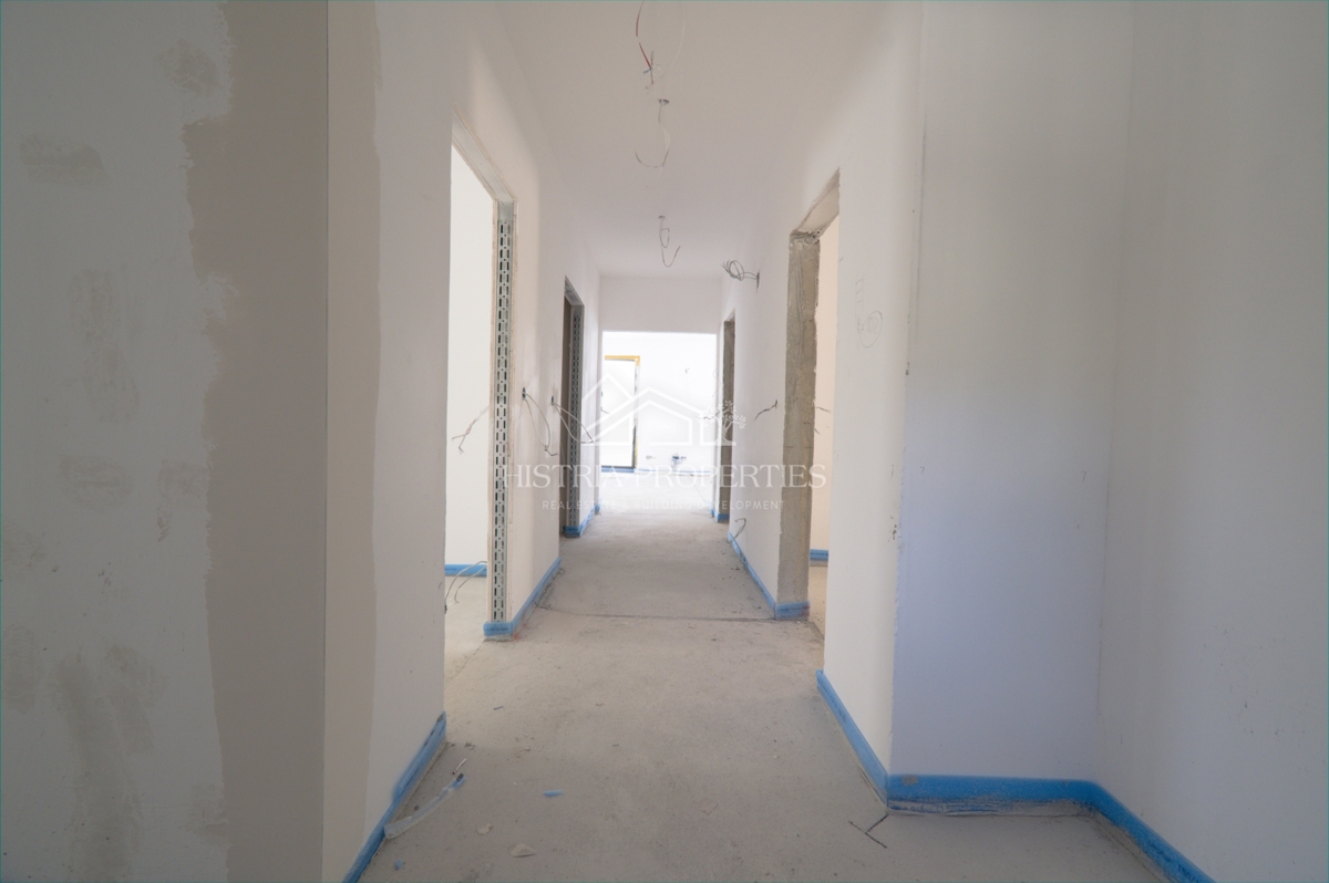 Fantastico appartamento in prima fila sul mare in un edificio nuovo di qualità con una vista impagabile