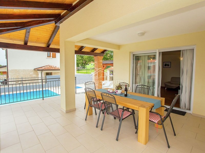 Casa arredata con piscina a 9 km da Parenzo