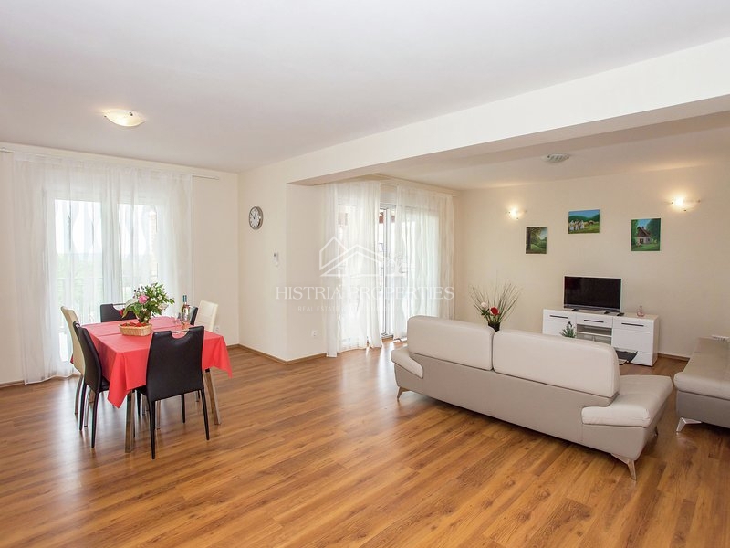 Casa arredata con piscina a 9 km da Parenzo