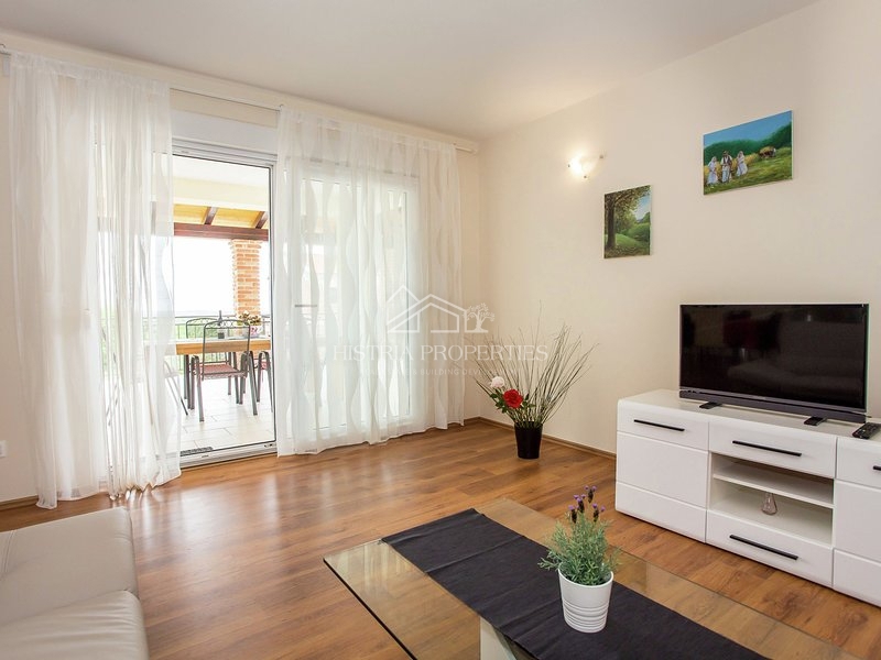 Casa arredata con piscina a 9 km da Parenzo