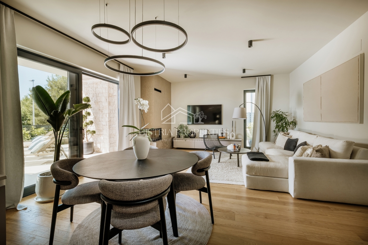 Moderno duplex completamente arredato a 800 metri dal mare in posizione privilegiata