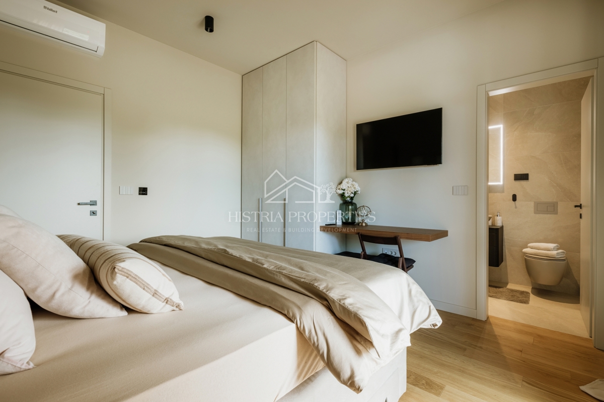 Moderno duplex completamente arredato a 800 metri dal mare in posizione privilegiata