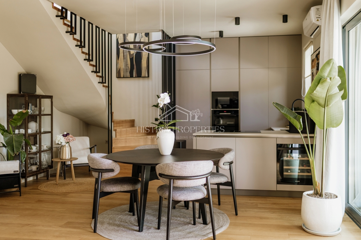 Moderno duplex completamente arredato a 800 metri dal mare in posizione privilegiata