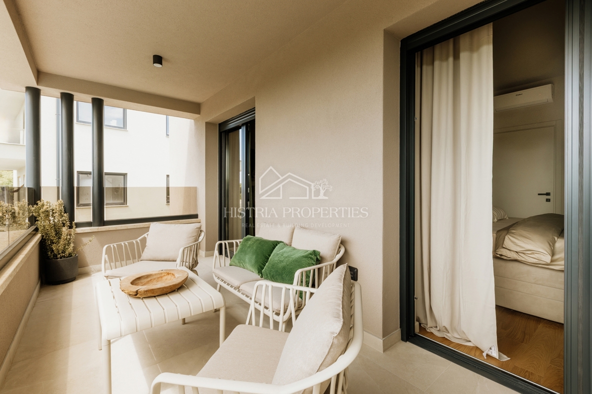 Moderno duplex completamente arredato a 800 metri dal mare in posizione privilegiata