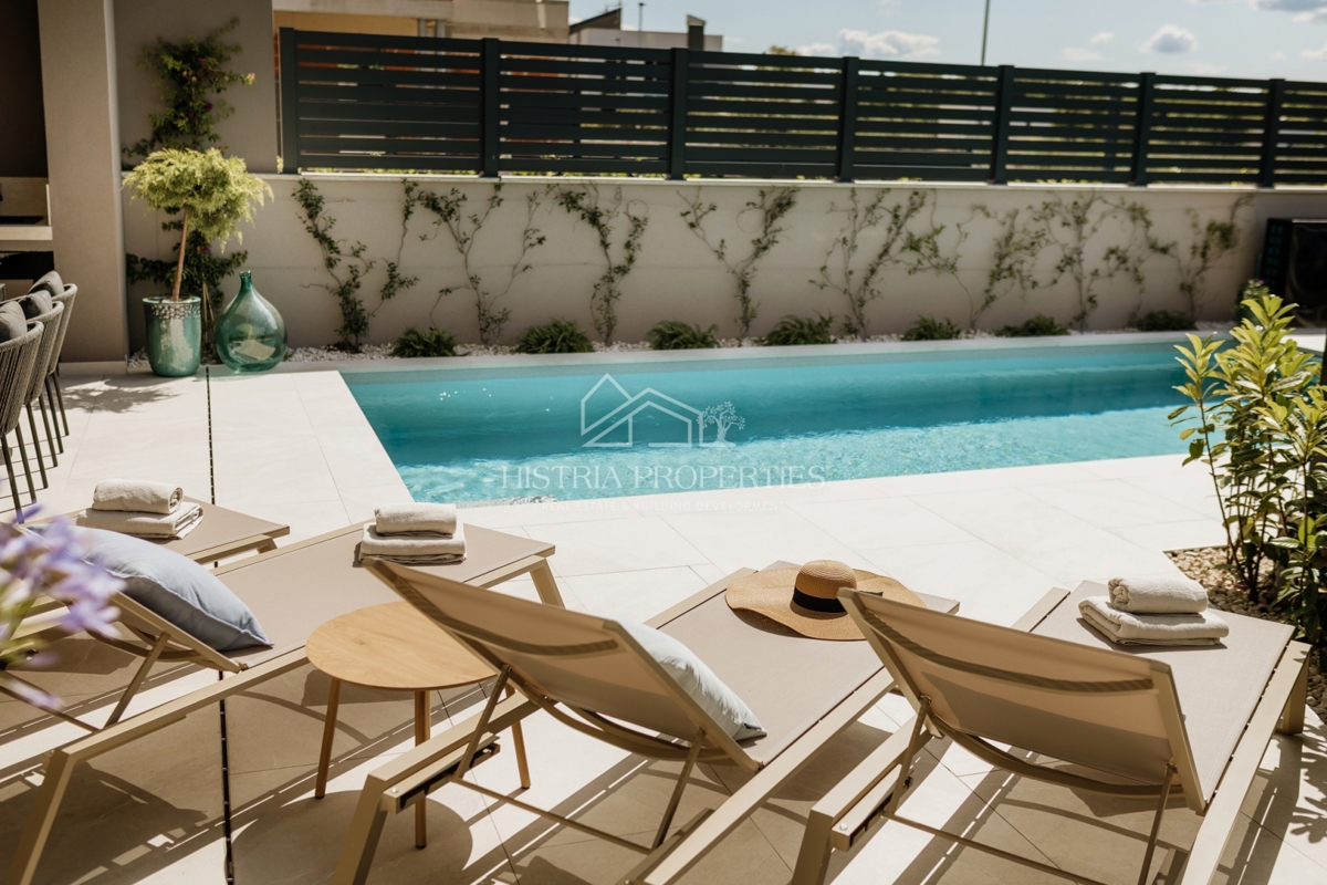 Moderno duplex completamente arredato a 800 metri dal mare in posizione privilegiata