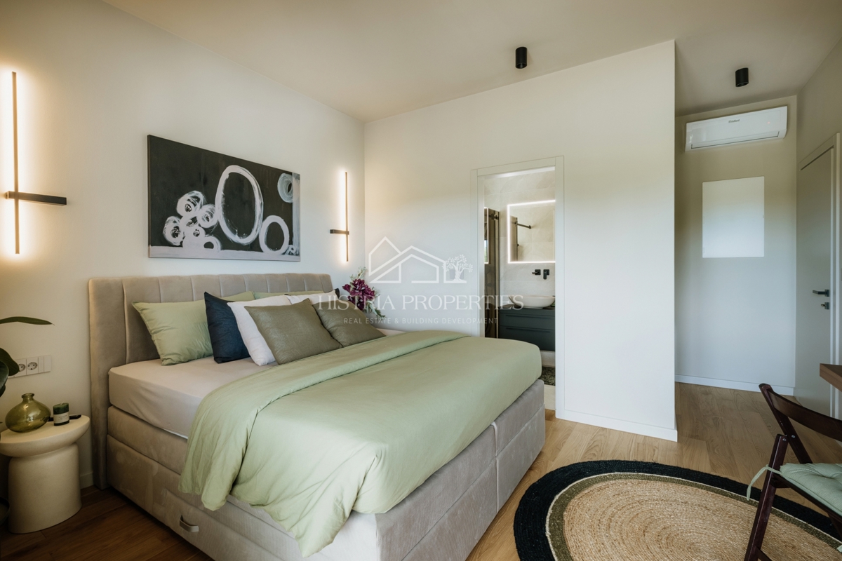 Moderno duplex completamente arredato a 800 metri dal mare in posizione privilegiata