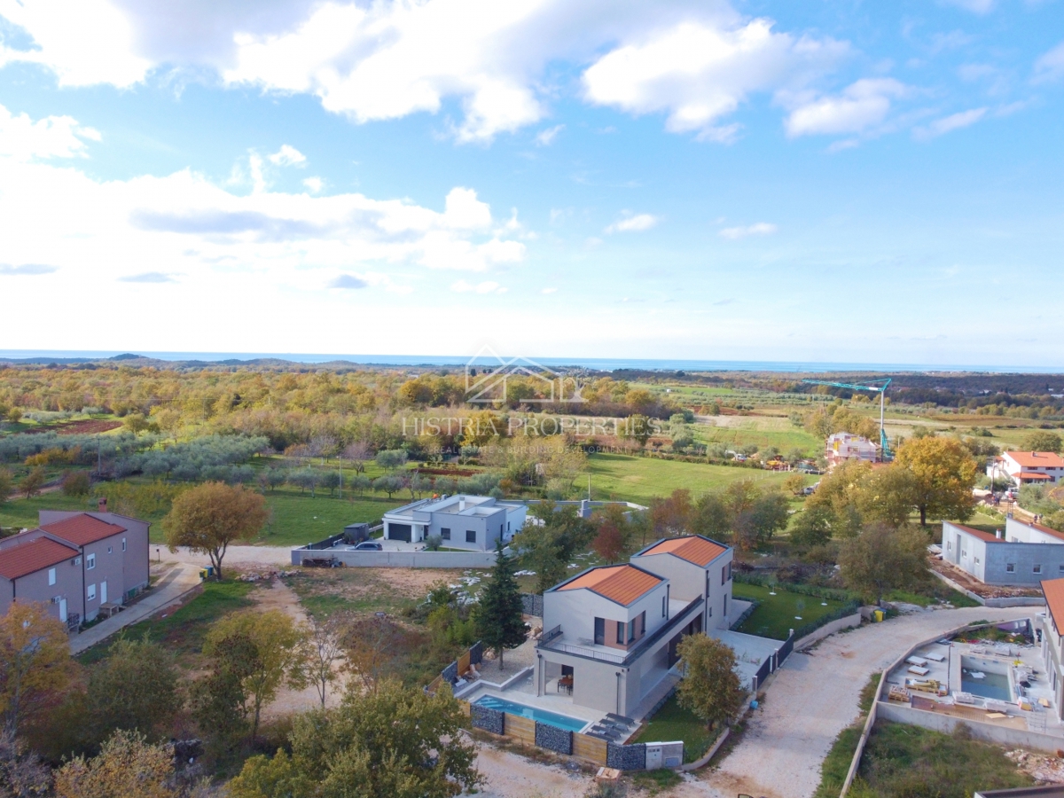 Casa a basso consumo energetico con piscina, completamente arredata e attrezzata vicino a Parenzo