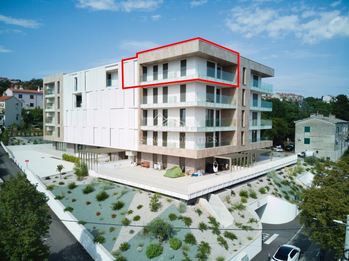 Un appartamento impeccabile in un nuovo edificio di altissimo livello con una terrazza da sogno e una vista che non dimenticherai mai