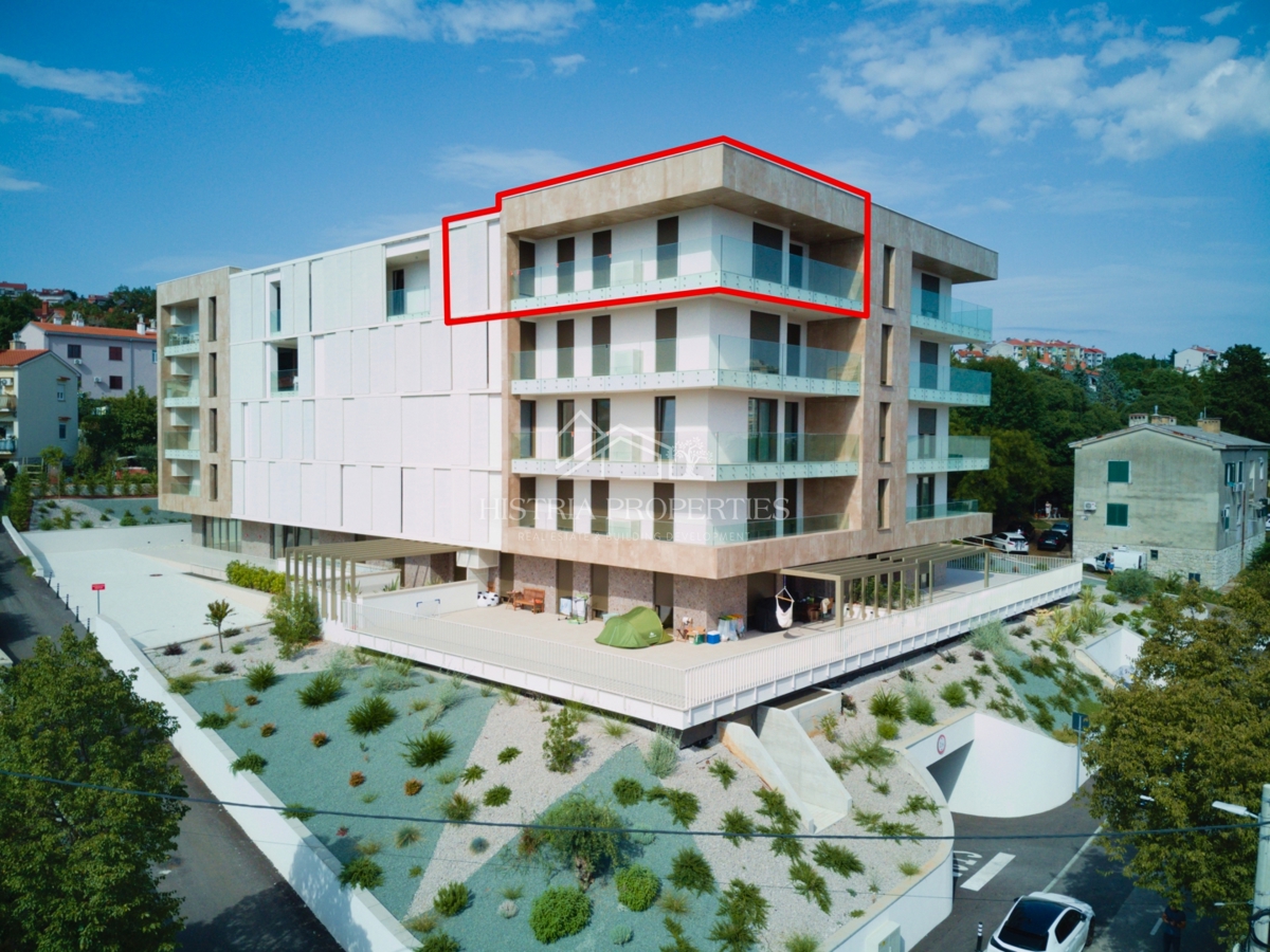 Un appartamento impeccabile in un nuovo edificio di altissimo livello con una terrazza da sogno e una vista che non dimenticherai mai