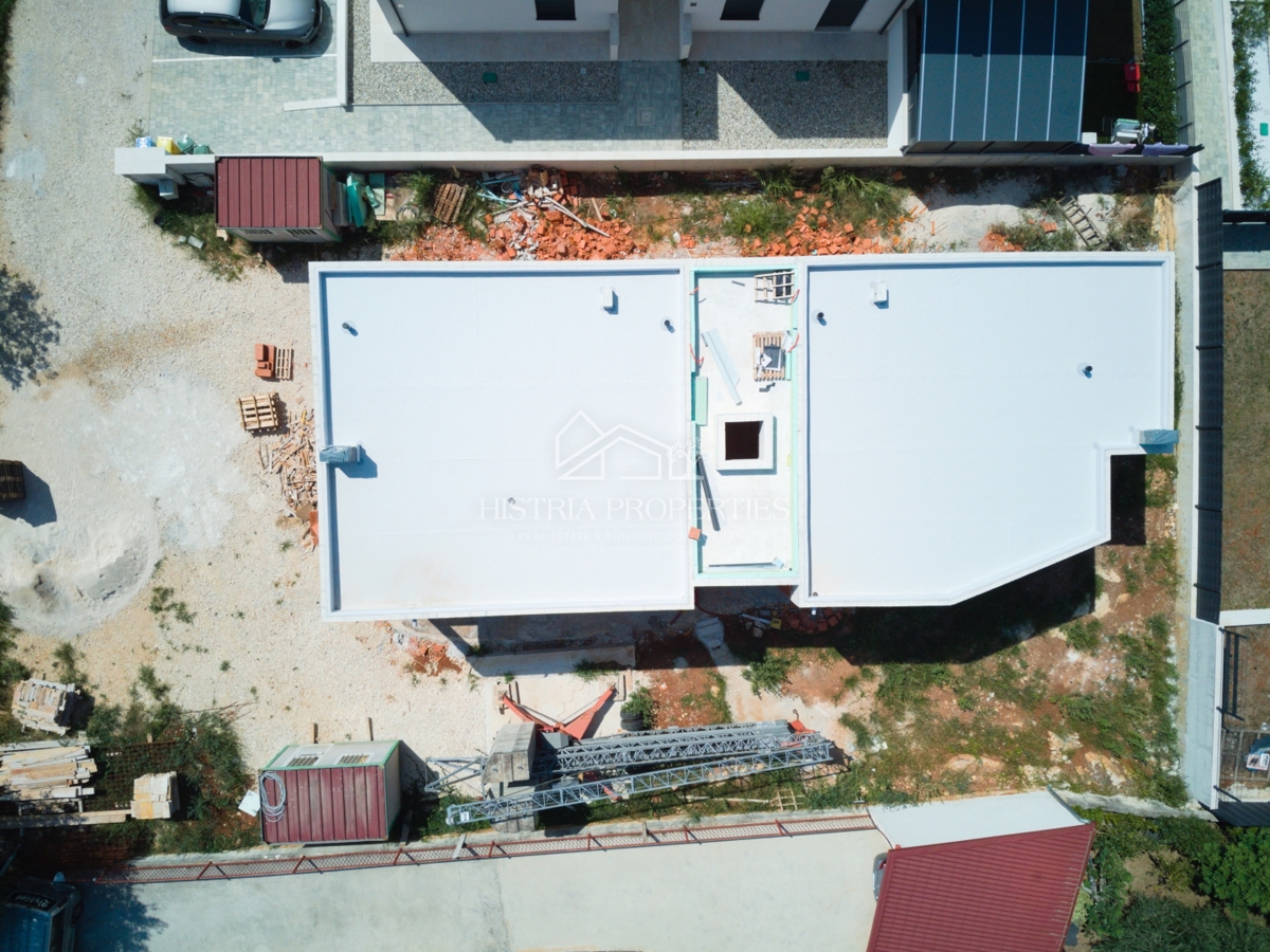 Appartamento urbano con 2 terrazze in una moderna zona residenziale, vicino al centro di Parenzo