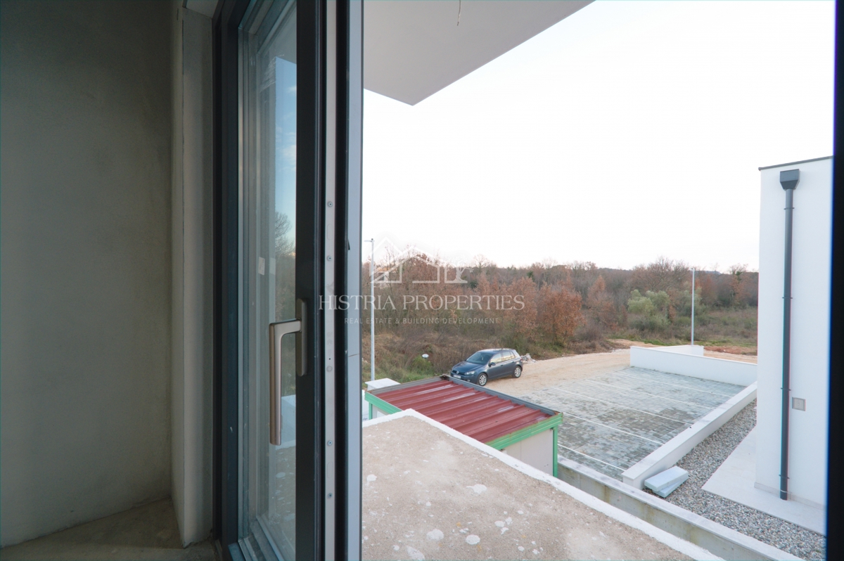 Appartamento urbano con 2 terrazze in una moderna zona residenziale, vicino al centro di Parenzo