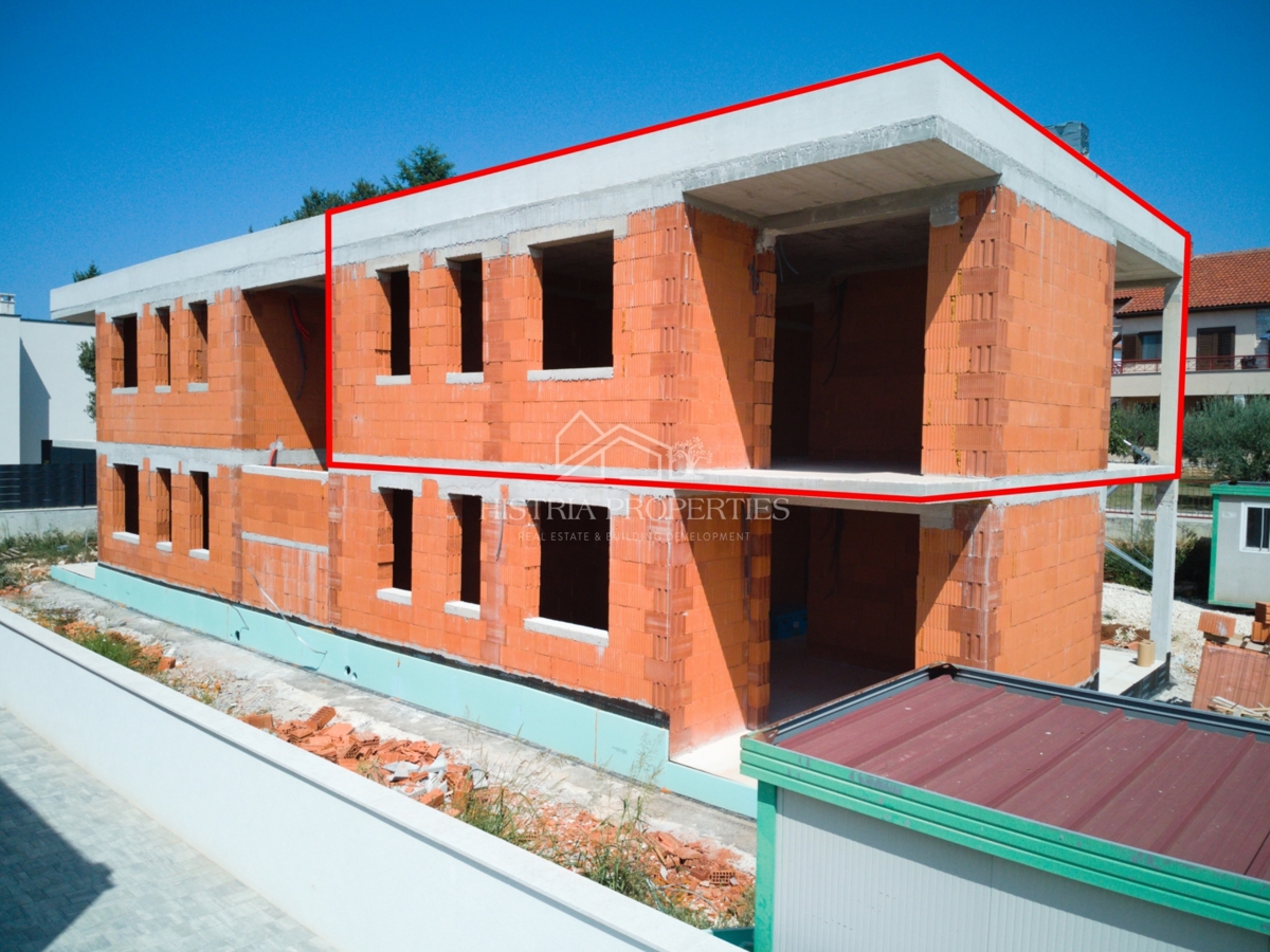 Appartamento urbano con 2 terrazze in una moderna zona residenziale, vicino al centro di Parenzo