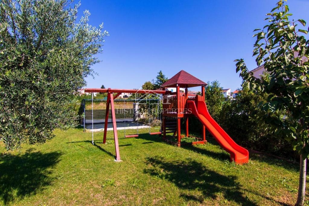 Casa completamente attrezzata con piscina e affitto turistico consolidato