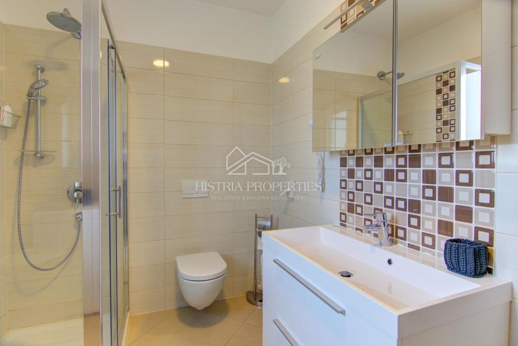 Casa completamente attrezzata con piscina e affitto turistico consolidato