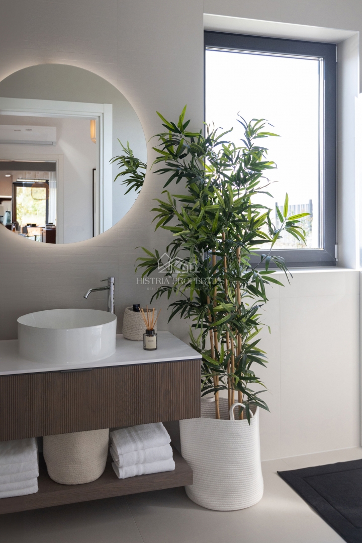 Villa di design in stile istriano, completamente e riccamente attrezzata