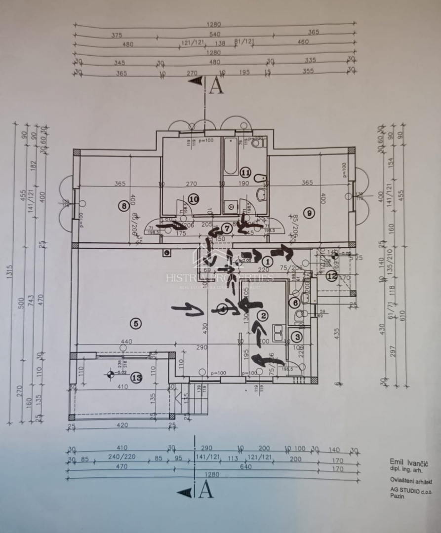 Una location idilliaca per una vacanza perfetta con piscina riscaldata e una casa completamente attrezzata su un ampio terreno