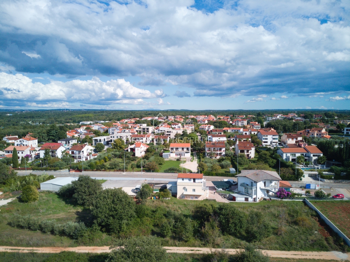 Terreno in posizione vicina al mare, adatto per costruire una villa unica