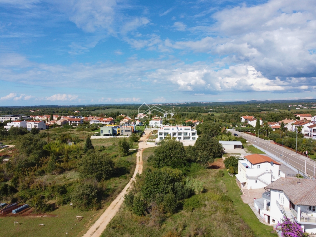 Terreno in posizione vicina al mare, adatto per costruire una villa unica