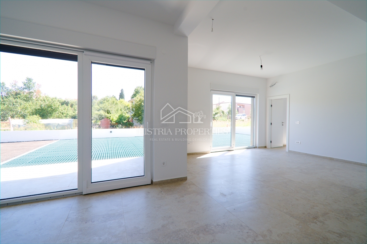 Appartamento di nuova costruzione con ingresso indipendente e giardino a 3,5 km dal mare