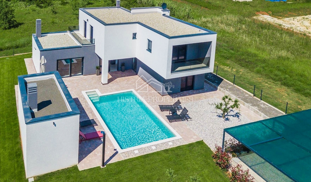 Una nuova villa dal design moderno, completamente attrezzata, in una posizione ricercata