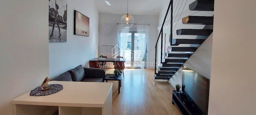 Appartamento accogliente, confortevole e completamente attrezzato nel centro città con 2 terrazze e ascensore