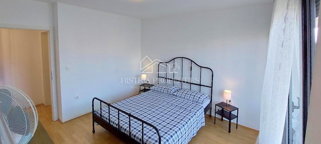 Appartamento accogliente, confortevole e completamente attrezzato nel centro città con 2 terrazze e ascensore