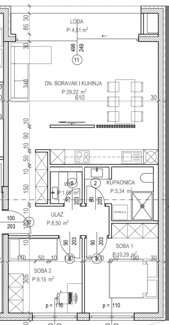 Appartamento con terrazza e vista mare e Alpi a solo 1 km dalla spiaggia.