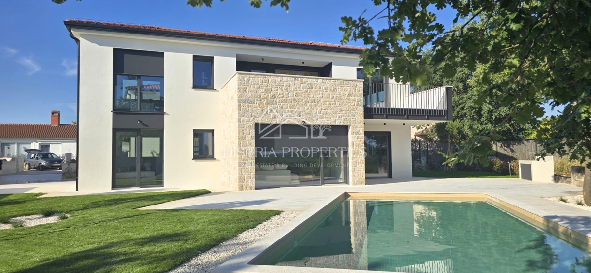 Extremely high-quality and modern house surrounded by the scent of nature, fully furnished and equipped