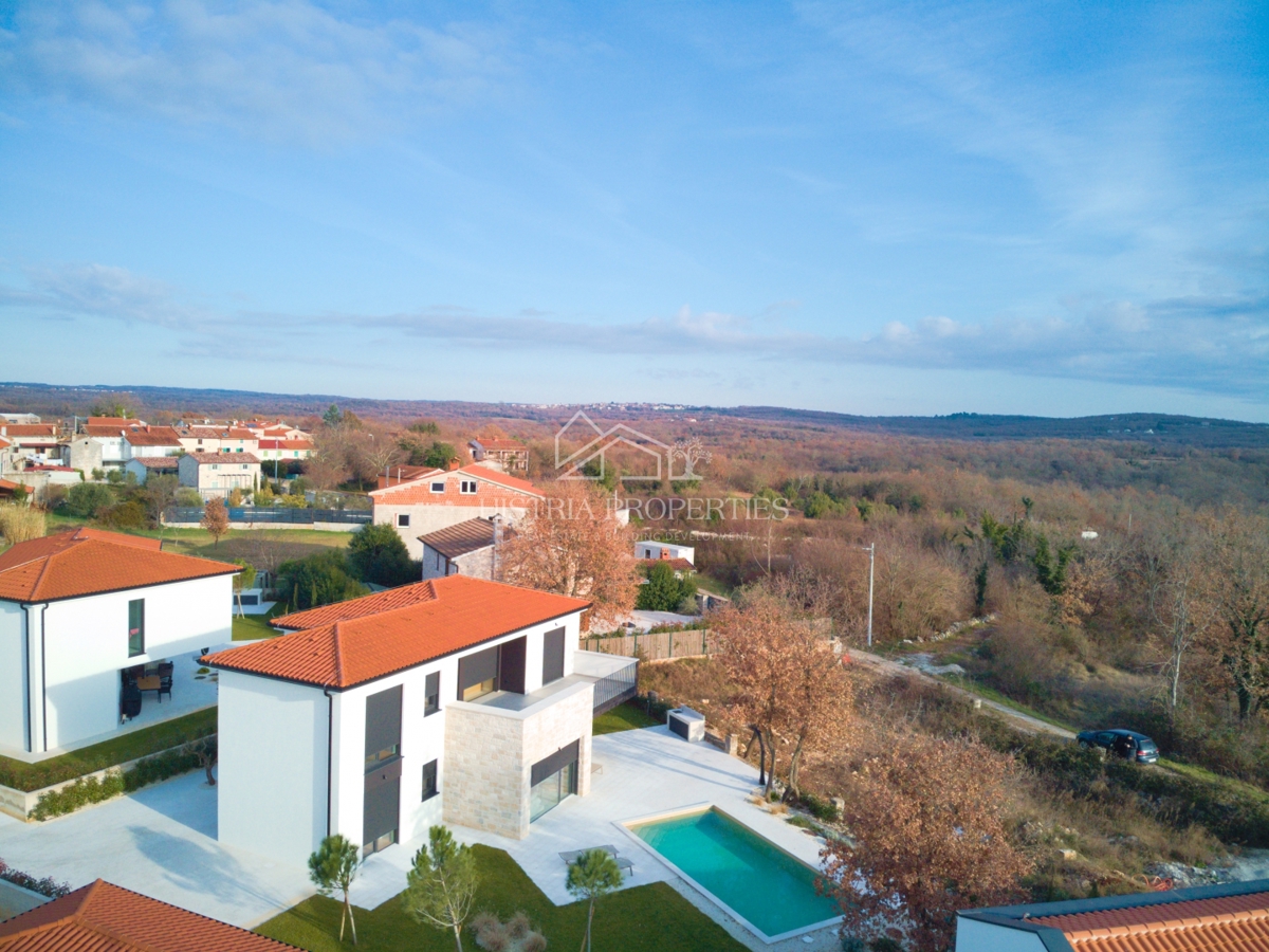 Extremely high-quality and modern house surrounded by the scent of nature, fully furnished and equipped