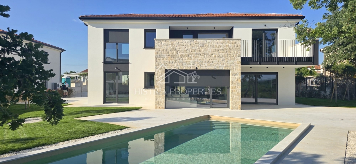 Extremely high-quality and modern house surrounded by the scent of nature, fully furnished and equipped