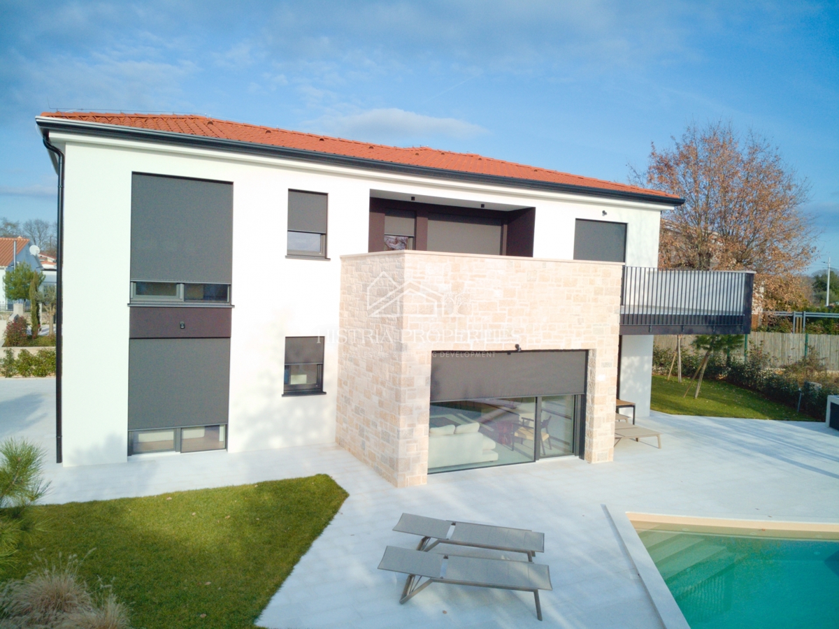 Extremely high-quality and modern house surrounded by the scent of nature, fully furnished and equipped