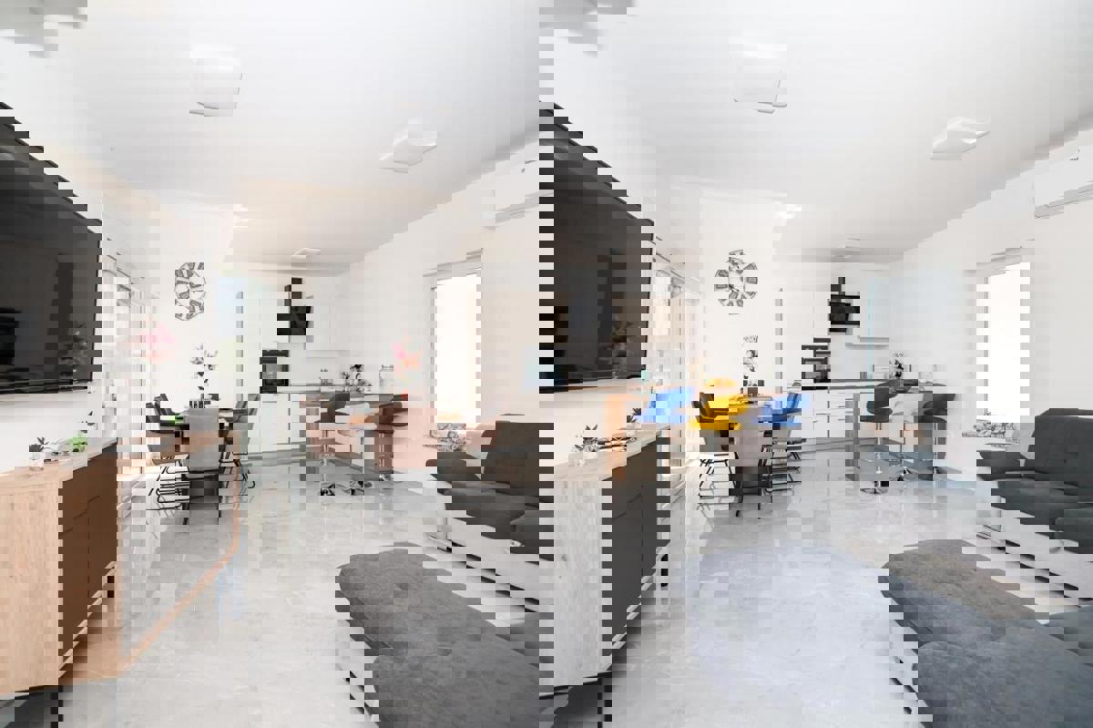 Bellissima villa con piscina in posizione isolata